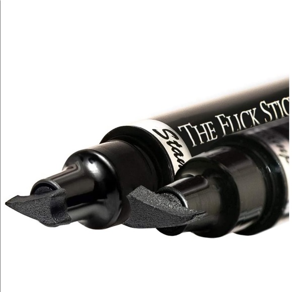 💋2/$20💋 Winged Eyeliner Stamp in Midnight Black - Picture 5 of 7